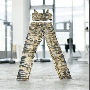 DYI Tie-Dye Woman Activewear